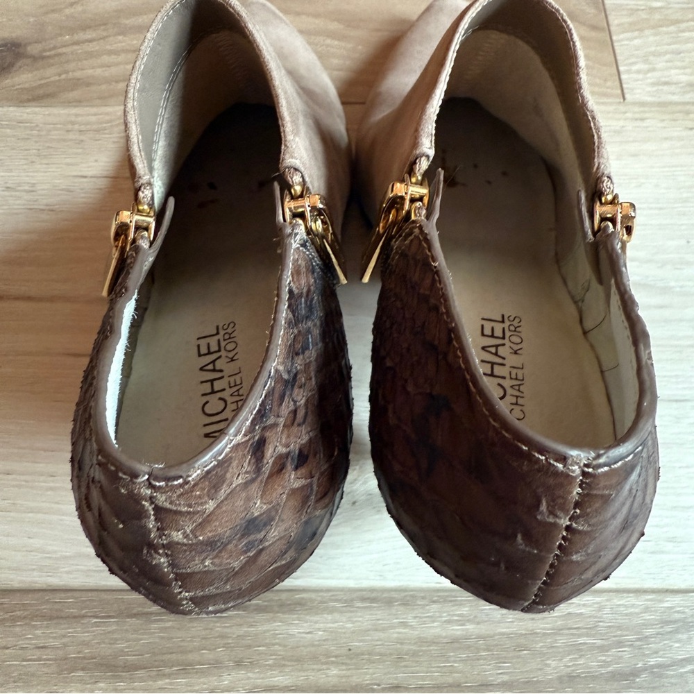 MICHAEL Michael Kors Tan and Brown Ankle Booties - Picture 3 of 7